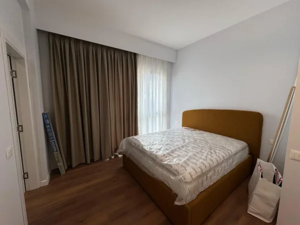 Tirane, jepet me qera apartament 2+1 Kati 2, 800 € (Farmacia 10)