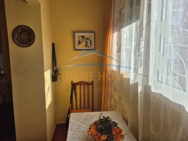 Tirane, shitet apartament 1+1 Kati 3, 58 m² 135.000 € (Pazari i Ri)