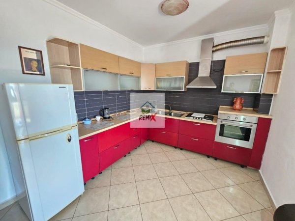 Durres, jepet me qera apartament 2+1+Aneks+Ballkon Kati 11, 120 m² 500 € 