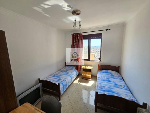 Durres, jepet me qera apartament 2+1+Aneks+Ballkon Kati 11, 120 m² 500 € 