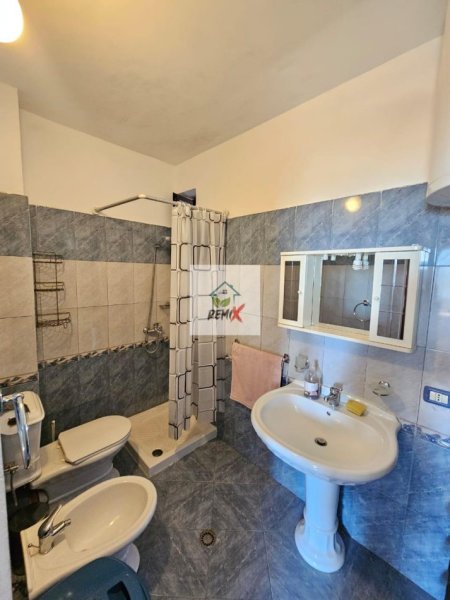 Durres, jepet me qera apartament 2+1+Aneks+Ballkon Kati 11, 120 m² 500 € 