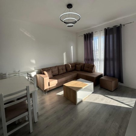 Tirane, jepet me qera apartament 1+1+Ballkon Kati 3, 70 m² 400 € (Unaza)