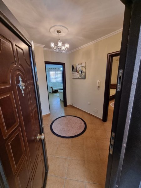 Tirane, jepet me qera apartament 2+1 Kati 2, 97 m² 550 € (Ish Stacioni fundit Tiranes Re)