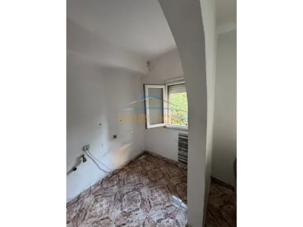 Tirane, shitet apartament 1+1 Kati 4, 50 m² 110.000 € (Myslym Shyri)