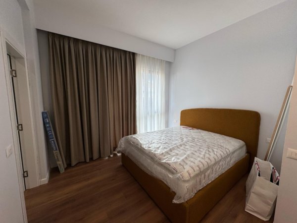 Tirane, jap me qera apartament 2+1+Ballkon Kati 2, 120 m² 800 € (Rruga dibres)