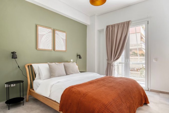 Tirane, jepet me qera apartament 1+1+Ballkon Kati 2, 65 m² 550 € (porcelan)