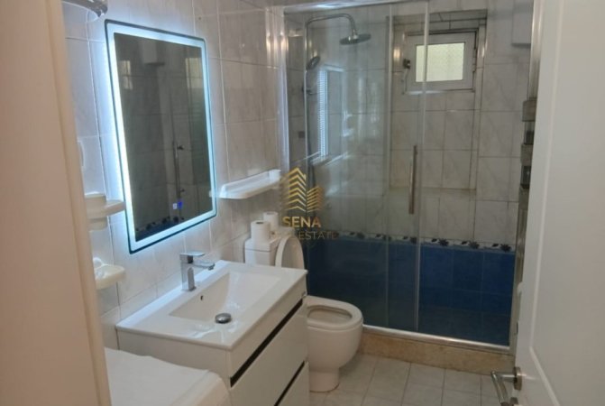 Tirane, jepet me qera apartament 2+1+Ballkon Kati 1, 80 m² 600 € (Rruga Tefta Tashko-Koço)