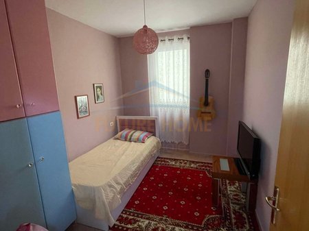 Tirane, shitet apartament 2+1 Kati 8, 75 m² 169.000 € (KOMUNA E PARISIT,KIKA 1)