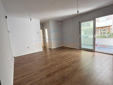 Tirane, shitet apartament 2+1 Kati 2, 91 m² 130.000 € (FRESK)