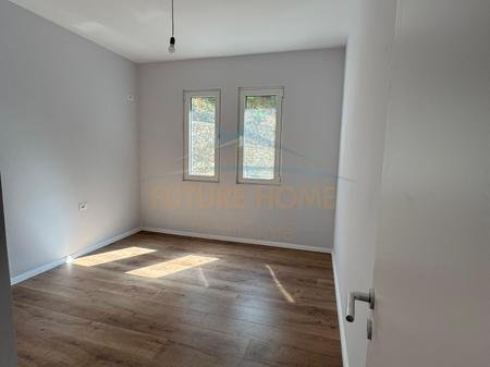 Tirane, shitet apartament 2+1 Kati 2, 91 m² 130.000 € (FRESK)