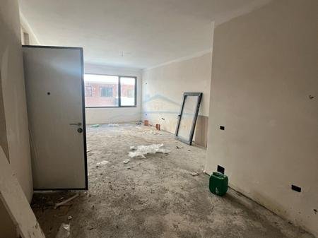 Tirane, shitet apartament 2+1 Kati 2, 124 m² 205.000 € (RRUGA E ELBASANIT)