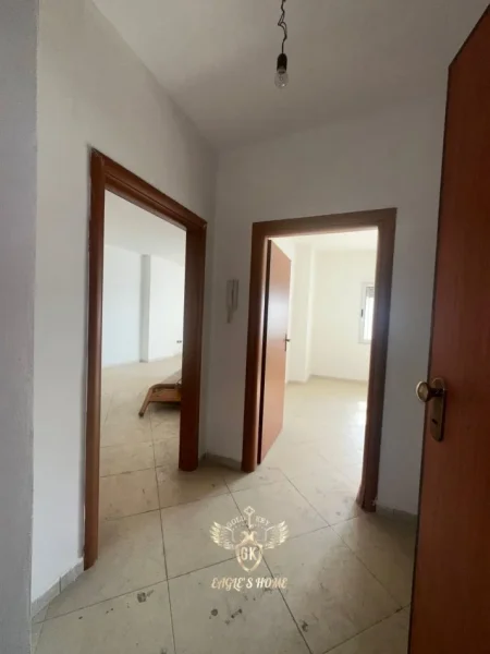 Durres, shes apartament 1+1+Ballkon Kati 8, 66 m² 70.000 € (ISH URT-ja Durres 0692039456)
