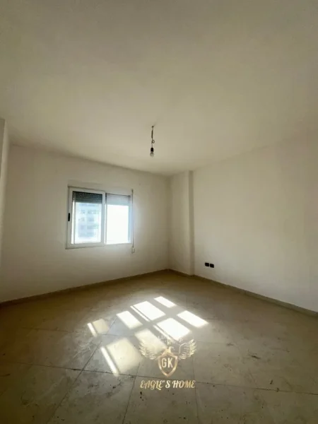 Durres, shes apartament 1+1+Ballkon Kati 8, 66 m² 70.000 € (ISH URT-ja Durres 0692039456)