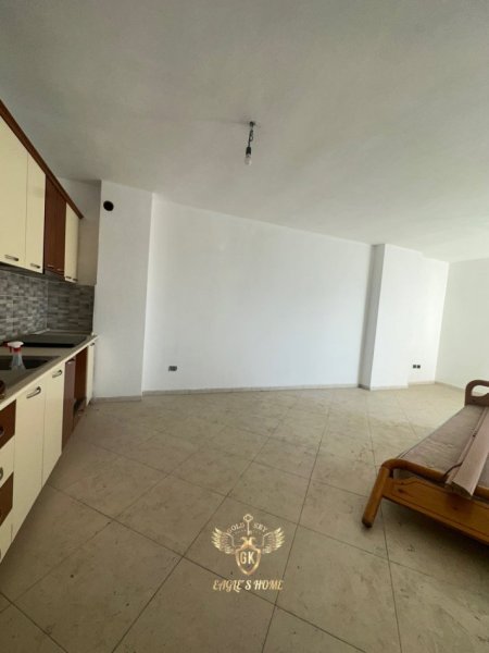 Durres, shes apartament 1+1+Ballkon Kati 8, 66 m² 70.000 € (ISH URT-ja Durres 0692039456)