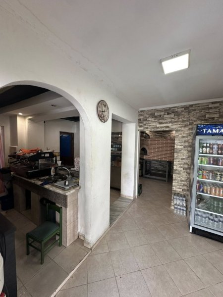 Durres, shes ambjent biznesi Kati 0, 165.000 € (FOR SALE Bar - Pizzeria 069 20 39 456 069 37 80 684)
