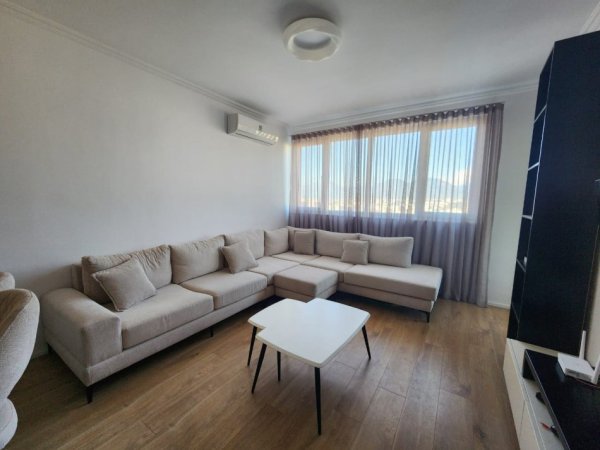 Tirane, jepet me qera apartament 2+1 Kati 8, 100 m² 800 € (Rruga e kavajes)