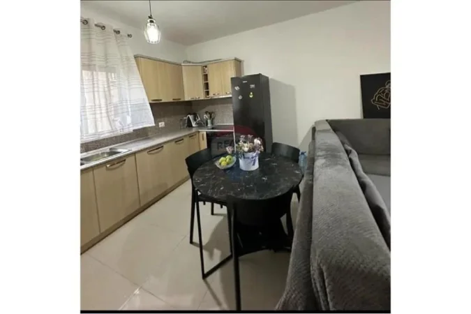 Vlore, shitet apartament 1+1+Ballkon , 85 m² 95.000 € 