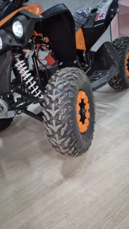 Tirane, shes Quad Motorr elektrik per femije , portokalli 500 €