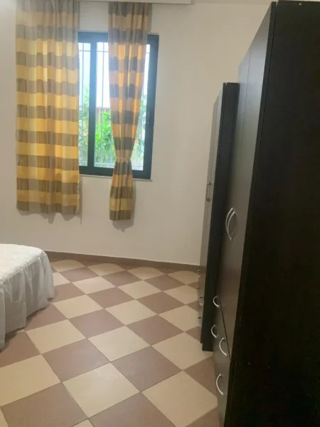 Jepet me Qira Apartament 1+1, 40 m²   28.000 leke te reja  (Rruga Anri Buazen), Misto - Mame