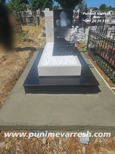 ofroj Varrosh Mermeri Dhe Graniti | Modele Varresh Me Pikture 250 €