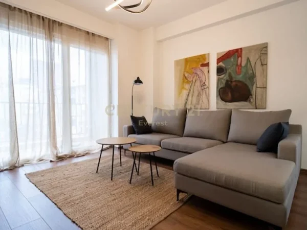 Tirane, shitet apartament 1+1 Kati 3, 60 m² 185.000 € (21 Dhjetori)