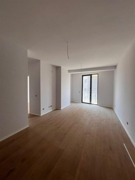 Tirane, shitet apartament 2+1 Kati 2, 107 m² 230.000 € (MINE PEZA)