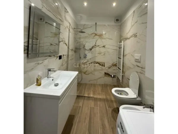 Tirane, jepet me qera apartament 2+1 Kati 3, 97 m² 1.500 € (TEG Tirana Albania)