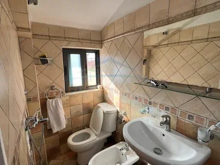 Tirane, shitet apartament 3+1 , 132 m² 17.000.000 € 