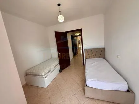 Tirane, shitet apartament 2+1 Kati 7, 12.300.000 € 