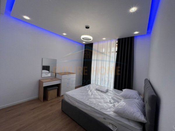 Tirane, jepet me qera apartament 1+1 Kati 9, 78 m² 550 € (Bulevardi i Ri)