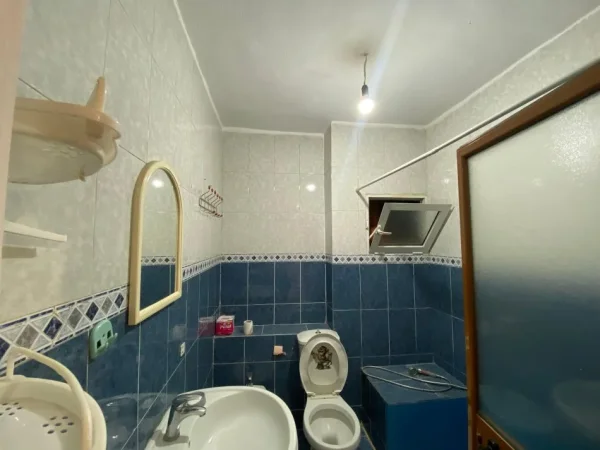 Tirane, shitet apartament 3+1+Ballkon Kati 3, 120 m² 248.000 € (Komuna e parisit)