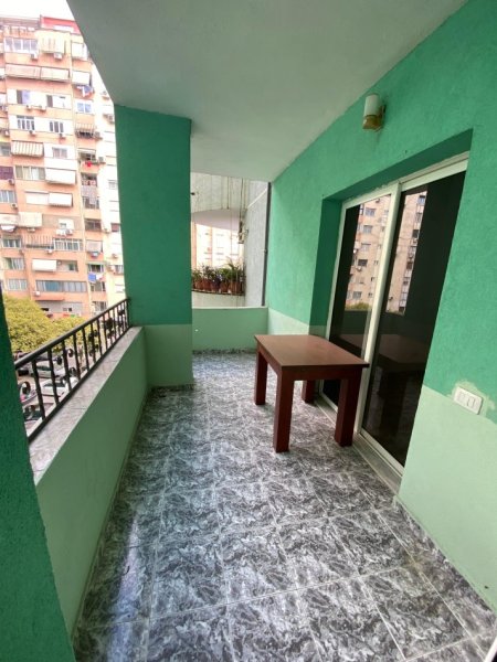 Tirane, shitet apartament 3+1+Ballkon Kati 3, 120 m² 248.000 € (Komuna e parisit)