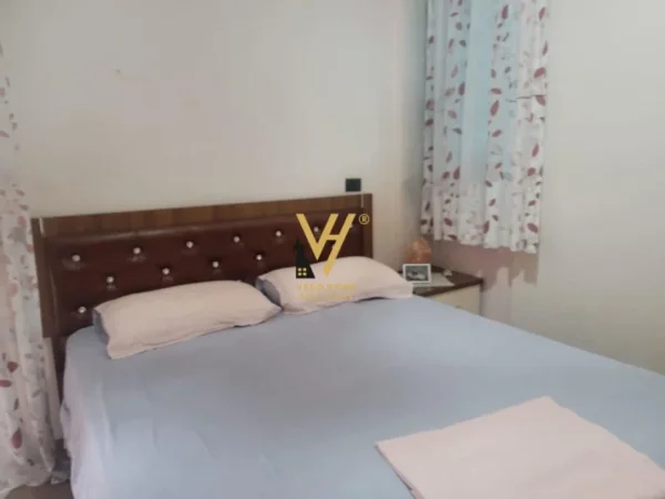 Tirane, jepet me qera apartament 2+1+Ballkon Kati 3, 80 m² 600 € (KODRA E DIELLIT)