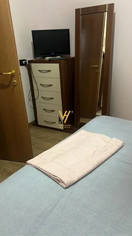 Tirane, jepet me qera apartament 2+1+Ballkon Kati 3, 80 m² 600 € (KODRA E DIELLIT)