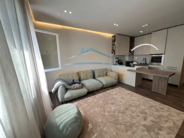 Tirane, jepet me qera apartament 1+1 Kati 3, 70 m² 800 € (Pazari I ri)