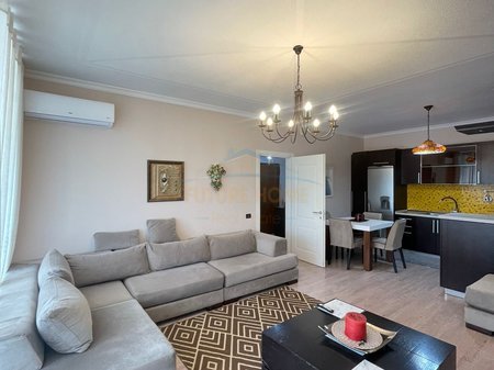 Tirane, jepet me qera apartament 2+1 Kati 7, 700 € 