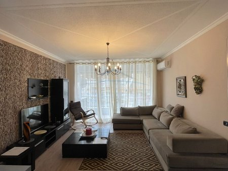 Tirane, jepet me qera apartament 2+1 Kati 7, 700 € 