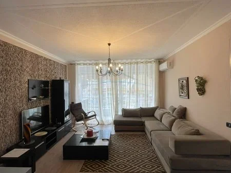 Tirane, jepet me qera apartament 2+1 Kati 7, 700 € 