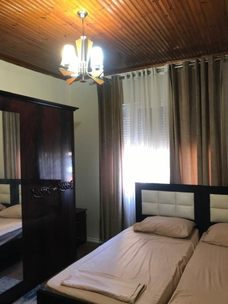 Tirane, jepet me qera 1+1 Kati 6, 60 m² 600 €