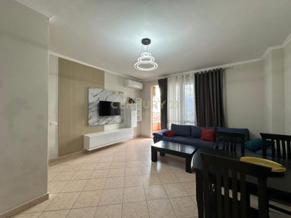 Tirane, shitet apartament 2+1 Kati 7, 98 m² 125.000 € (Rr. Stefan Shundi)