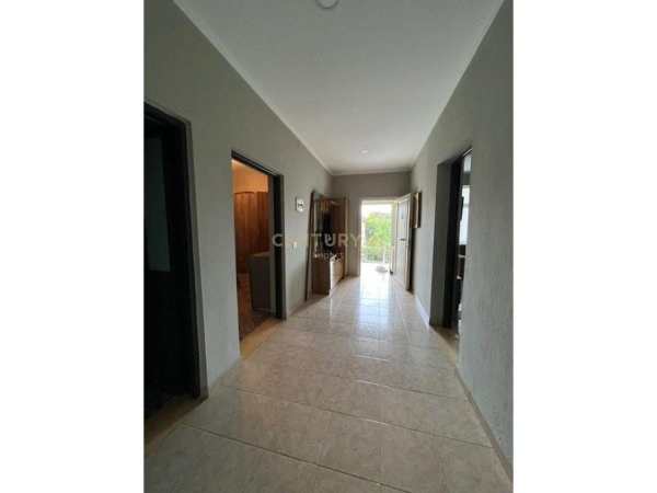 Tirane, shitet apartament 5+1 , 601 m² 350.000 € (Profarma)