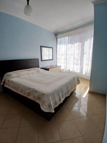 Tirane, shitet apartament 1+1+Ballkon Kati 3, 82 m² 106.000 € (Yzberisht)