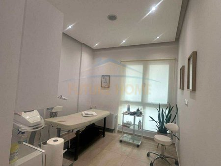 Tirane, jepet me qera apartament 2+1 Kati 2, 86 m² 950 € 