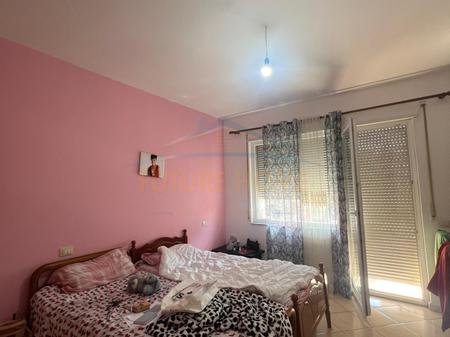 Tirane, jepet me qera apartament 2+1 Kati 2, 87 m² 410 € 
