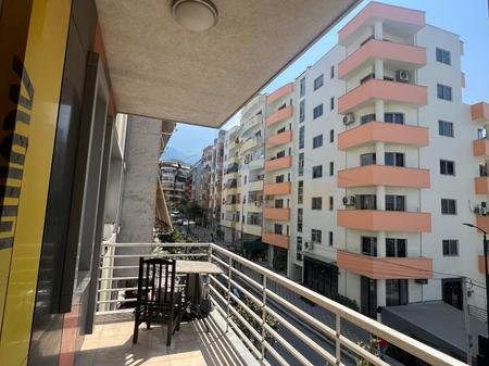 Tirane, jepet me qera apartament 2+1 Kati 2, 87 m² 410 € 