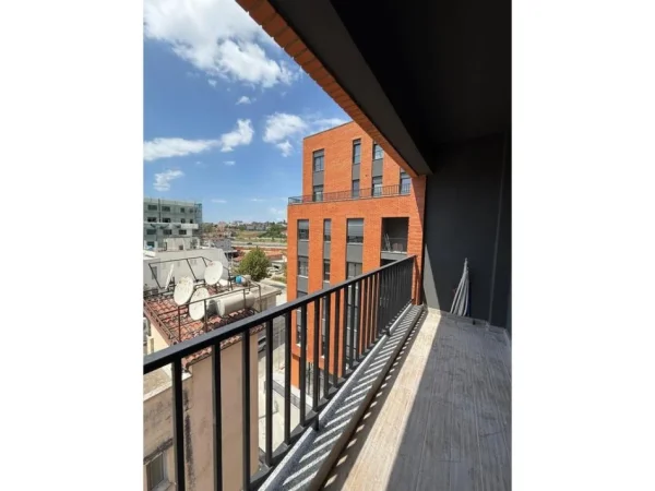 Tirane, shitet apartament 2+1 Kati 4, 98 m² 118.600 € (Paskuqan)