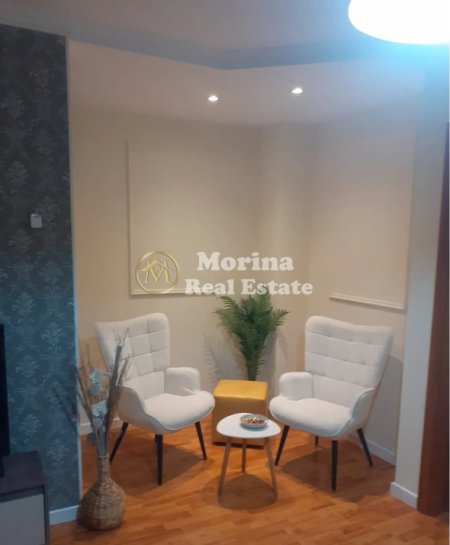 Tirane, jepet me qera apartament 1+1 Kati 3, 70 m² 620 € (Blloku)