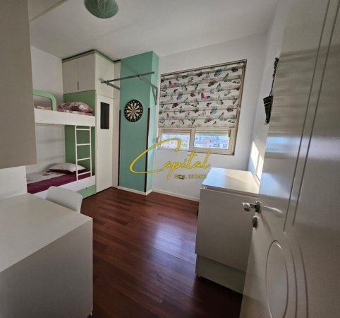 Tirane, jepet me qera apartament 2+1 Kati 3, 72 m² 600 € (ISH STACIONI TRENIT)
