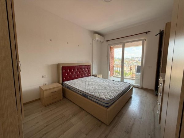 Tirane, shitet apartament 3+1 Kati 6, 131 m² 235.000 € 