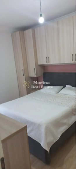 Tirane, jepet me qera apartament 1+1 Kati 5, 70 m² 370 € (Fresku)
